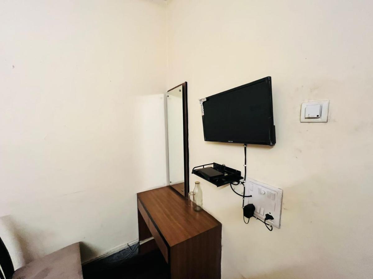 Hotel Chandra ジャムシェードプル エクステリア 写真